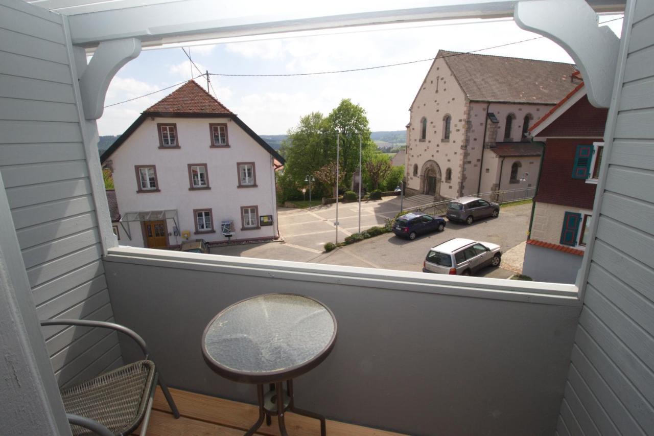 Landgasthof Alpenblick An Der Wutachschlucht Suedschwarzwald Löffingen Exterior foto