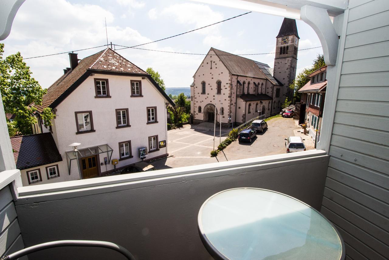 Landgasthof Alpenblick An Der Wutachschlucht Suedschwarzwald Löffingen Exterior foto
